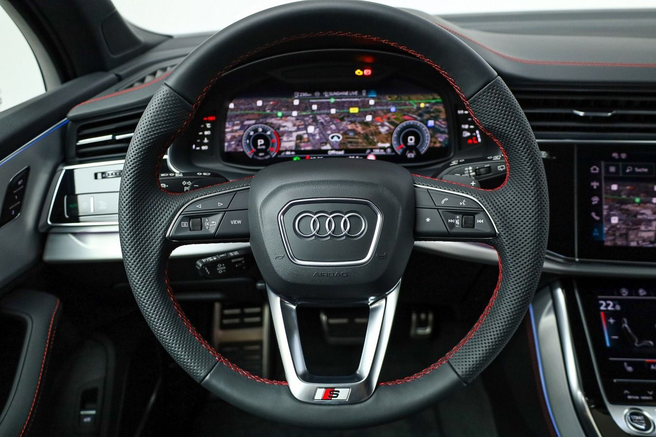 Audi Q7 S line 50 TDI quattro 7SITZER*LASER*AHK*PANO*