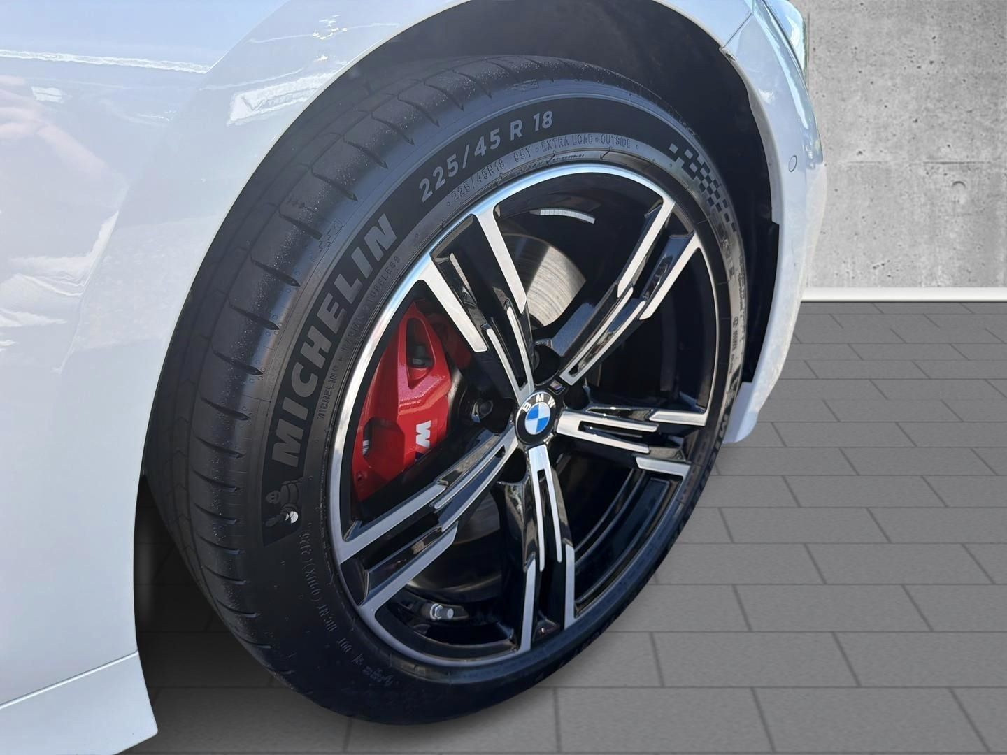 BMW 318 d M Sport Pro Adapt.LED HuD 360 ACC AHK