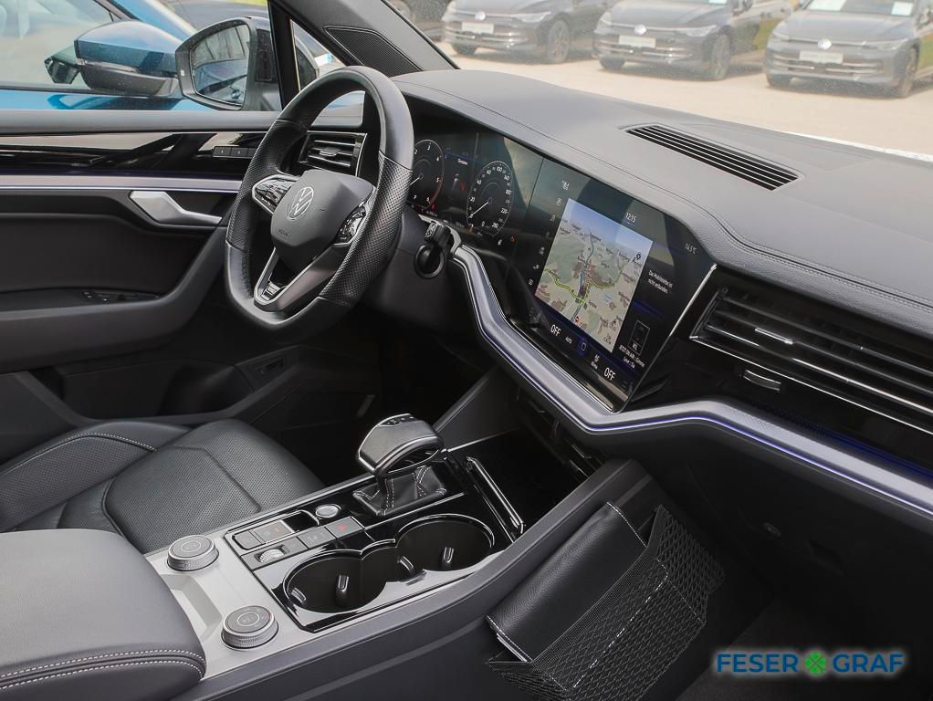 Volkswagen Touareg 3.0 TDI 4M R-Line Black - Samsaru's Car Outlet