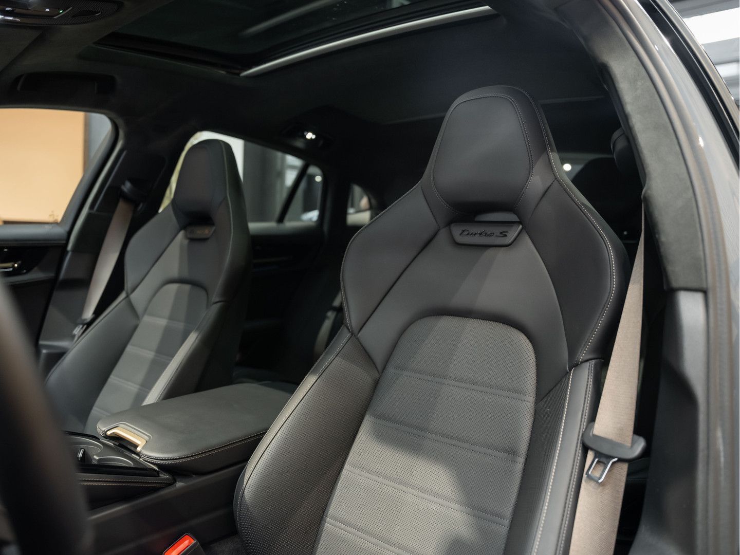 Porsche Panamera Turbo S Carbon Pakket 4.0 Turbo S PCCB