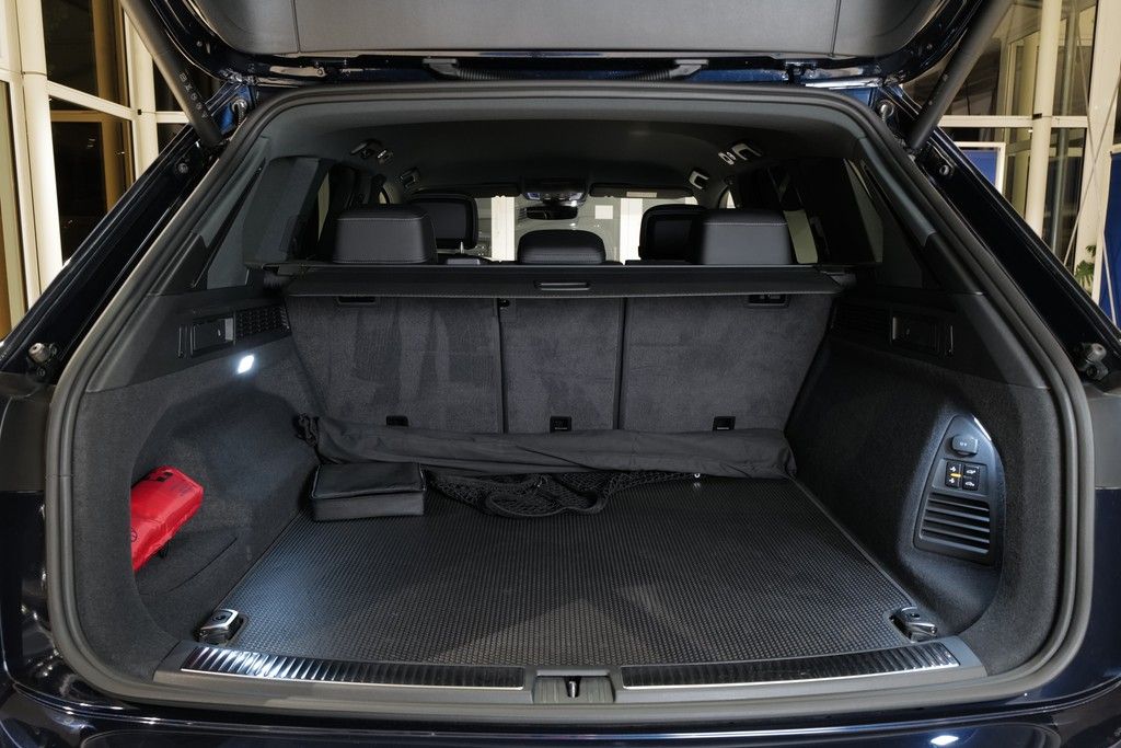 Volkswagen Touareg 3.0TDI R-Line BlackStyle StdHz Wankstabi