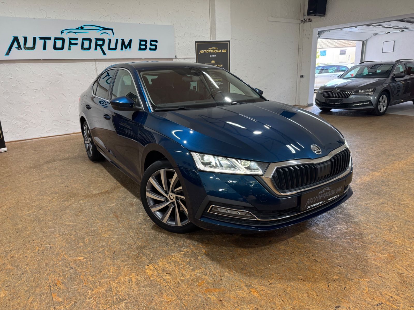 Skoda Octavia Lim. First Edition 2.0TDI DSG/ACC/MATRIX