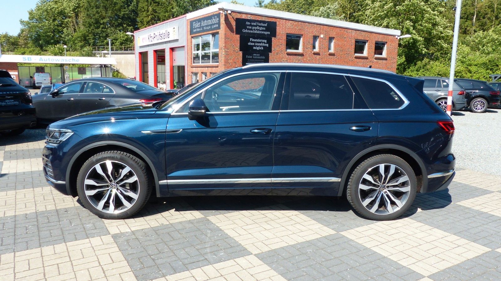 Volkswagen Touareg Elegance 4Motion - Samsaru's Car Outlet