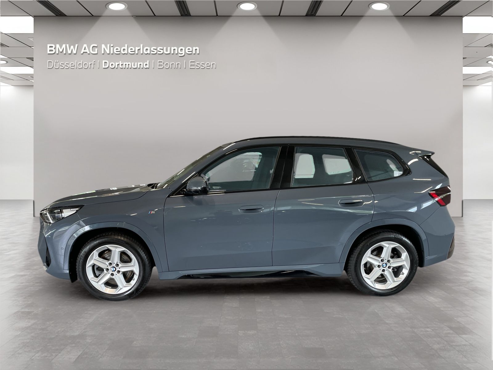 BMW X1 xDrive23i M Sport - Samsaru's Car Outlet
