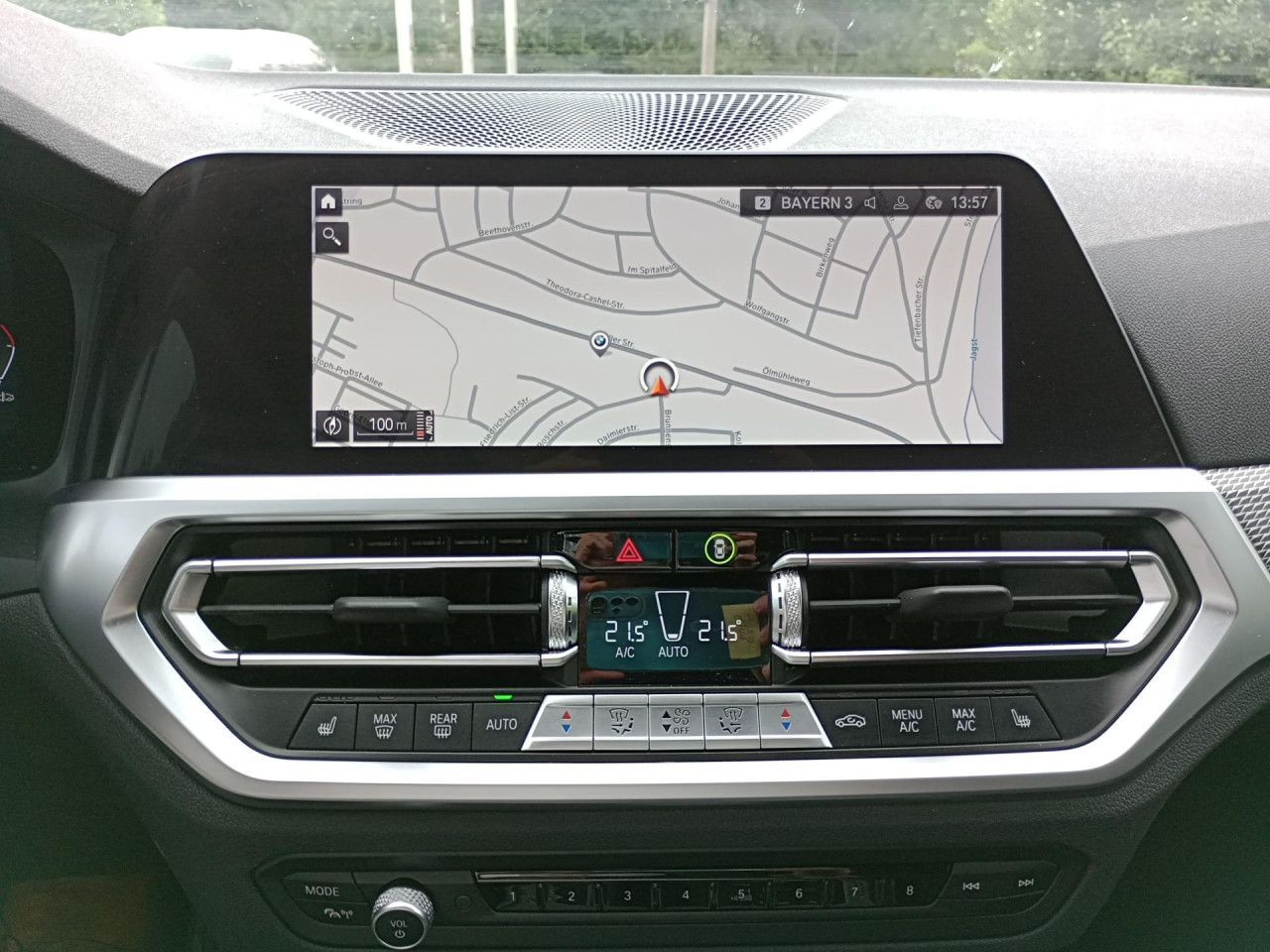 BMW 320i xDrive M Sport - Samsaru's Car Outlet