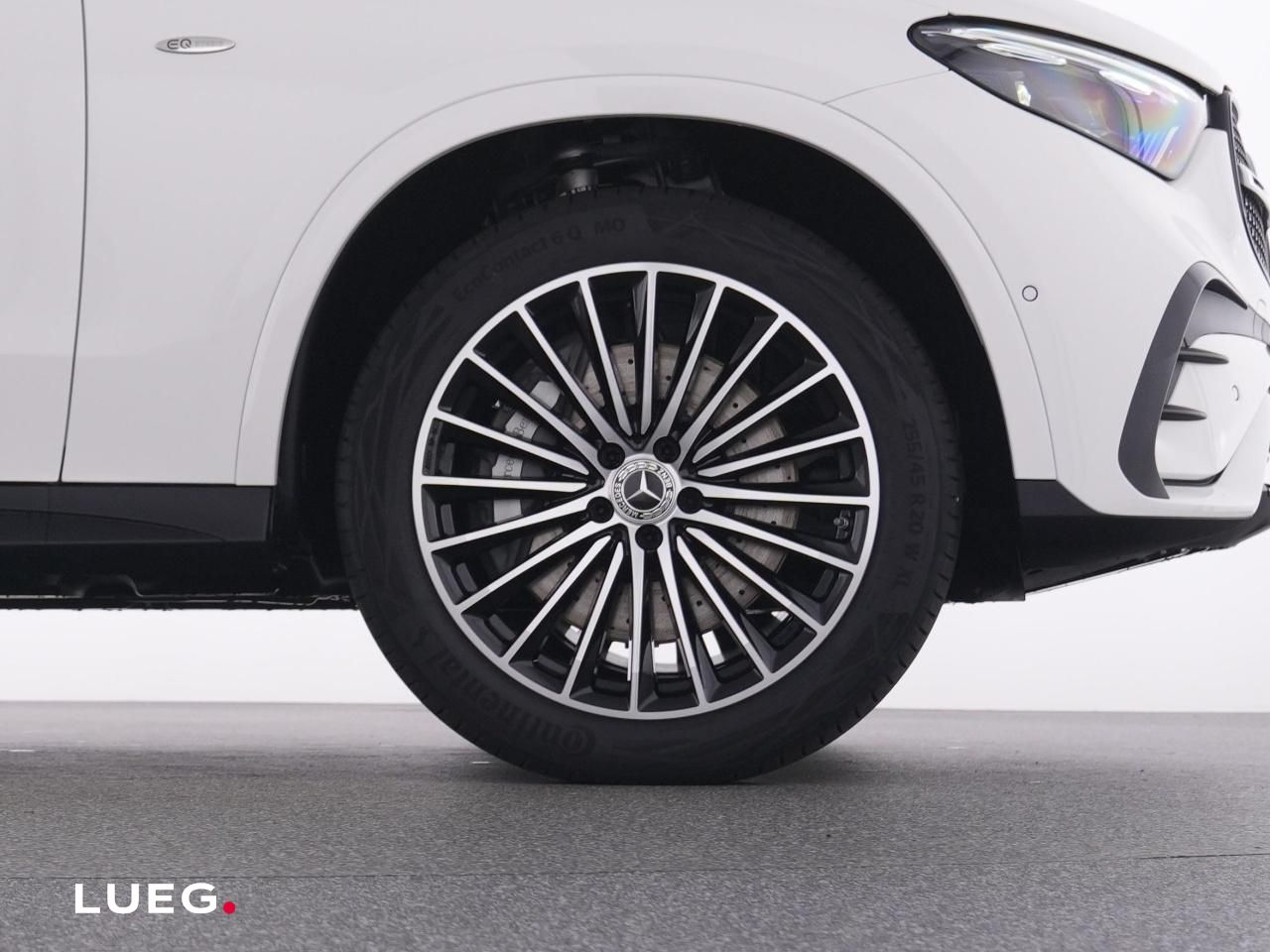 Mercedes-Benz GLC 300 e 4M AMG+NIGHT+20''+PANO+AHK+DIG.LIGHT++