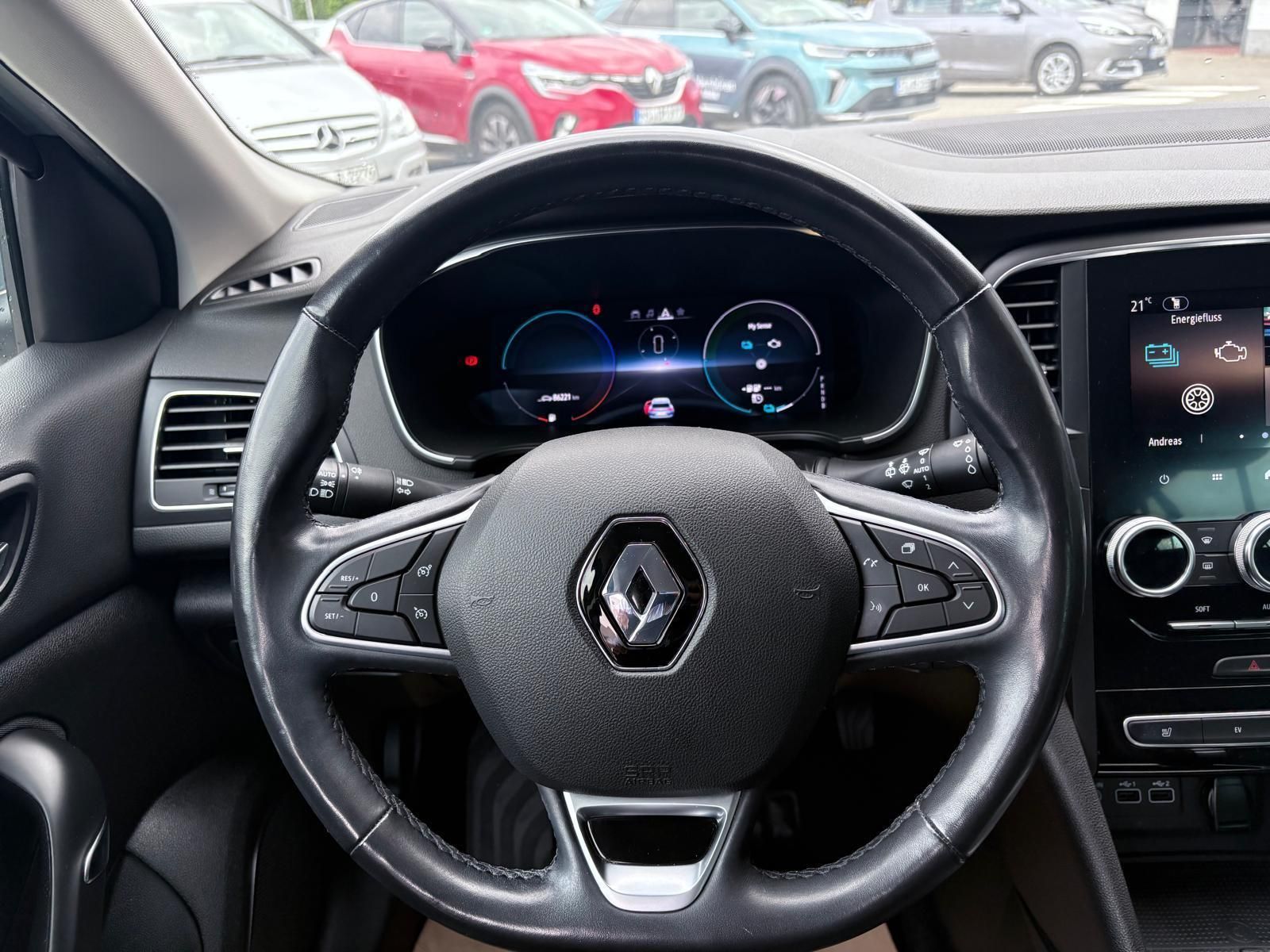 Renault Megane Grandtour ZEN E-TECH Plug-in - Samsaru's Car Outlet