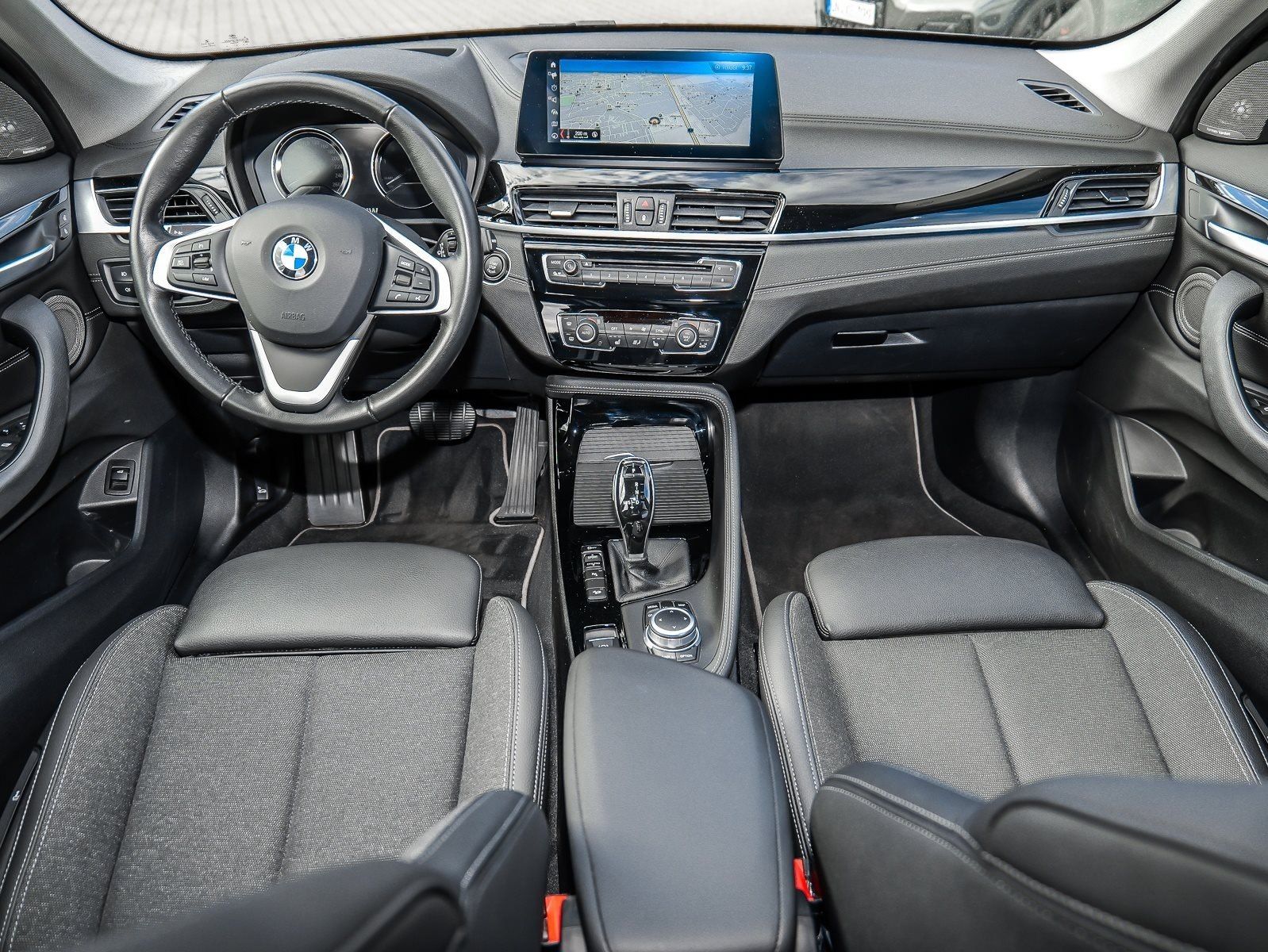 BMW X1 xDrive20i Sport Line - Samsaru's Car Outlet
