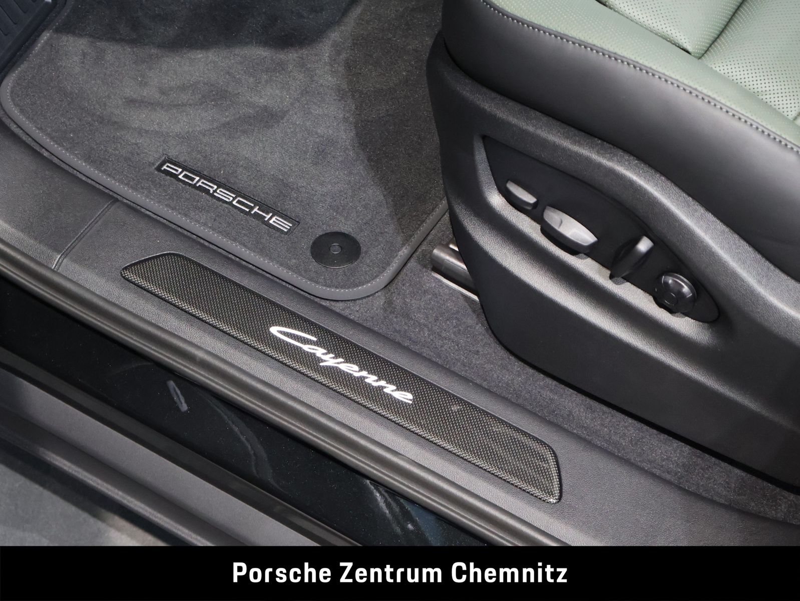 Porsche Cayenne E-Hybrid Luftfed.;BOSE;HD-Matrix;22"