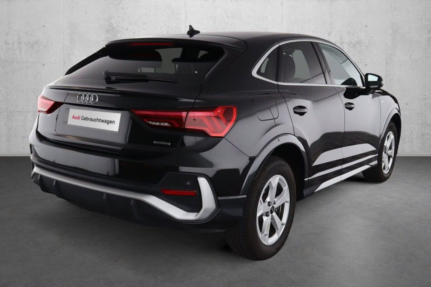 Audi Q3 Sportback 40 TFSI qu S line - Samsaru's Car Outlet