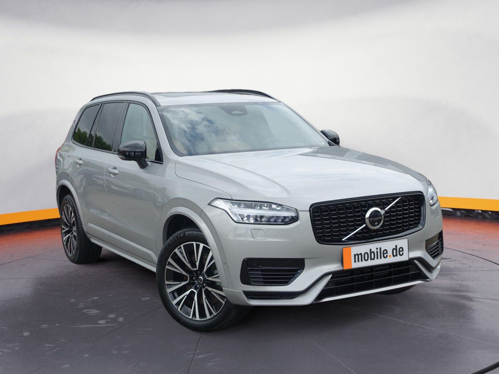 Volvo XC90 Plus Dark T8 AWD - Samsaru's Car Outlet