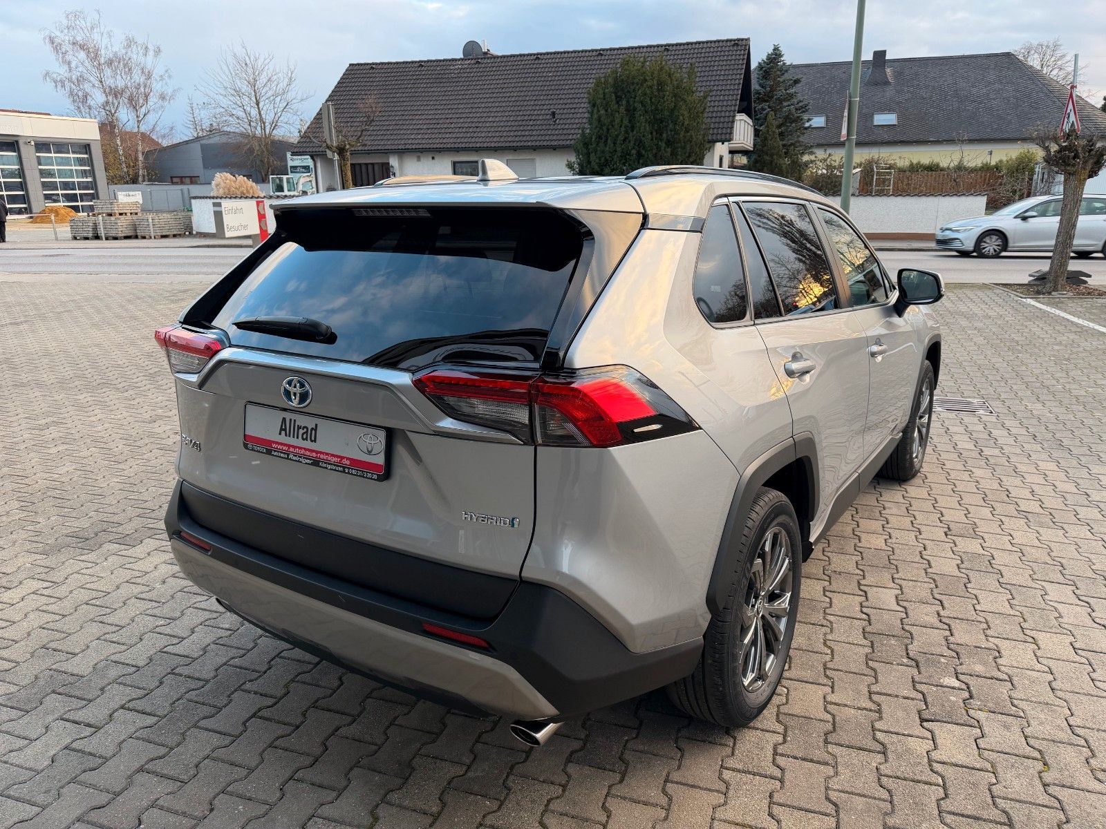 Toyota RAV4 2.5l HSD Hybrid 4x4*elektr.Heckkl,Navi,SHZ*