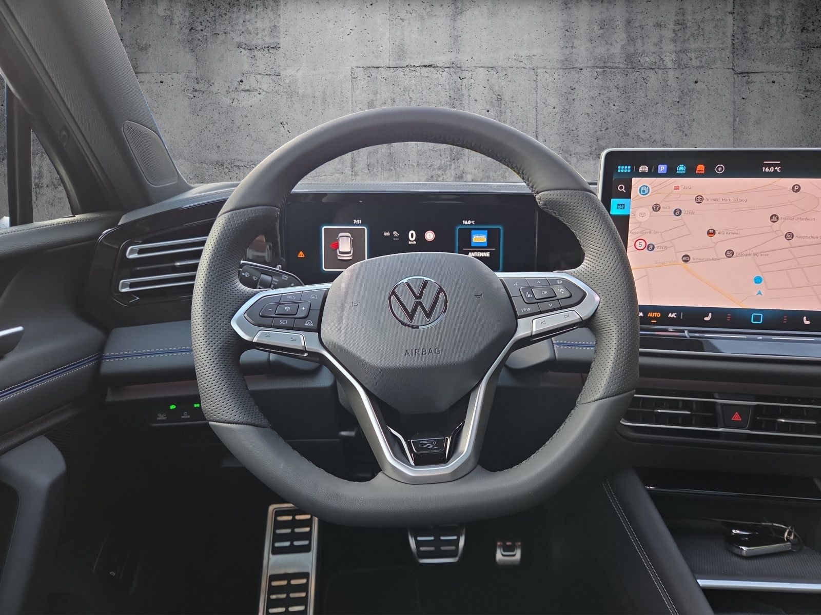 Volkswagen Tiguan R-Line 2.0 TDI SCR DSG 4MOTION Pano AHK