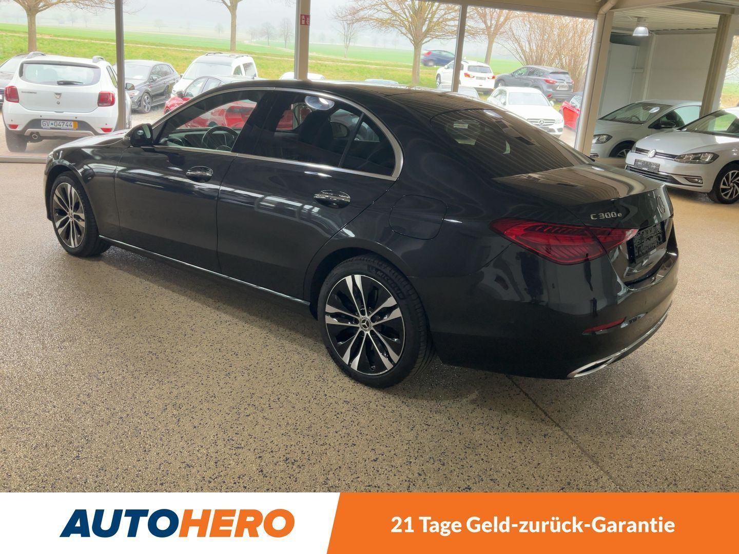 Mercedes-Benz C300e Avantgarde Aut. - Samsaru's Car Outlet