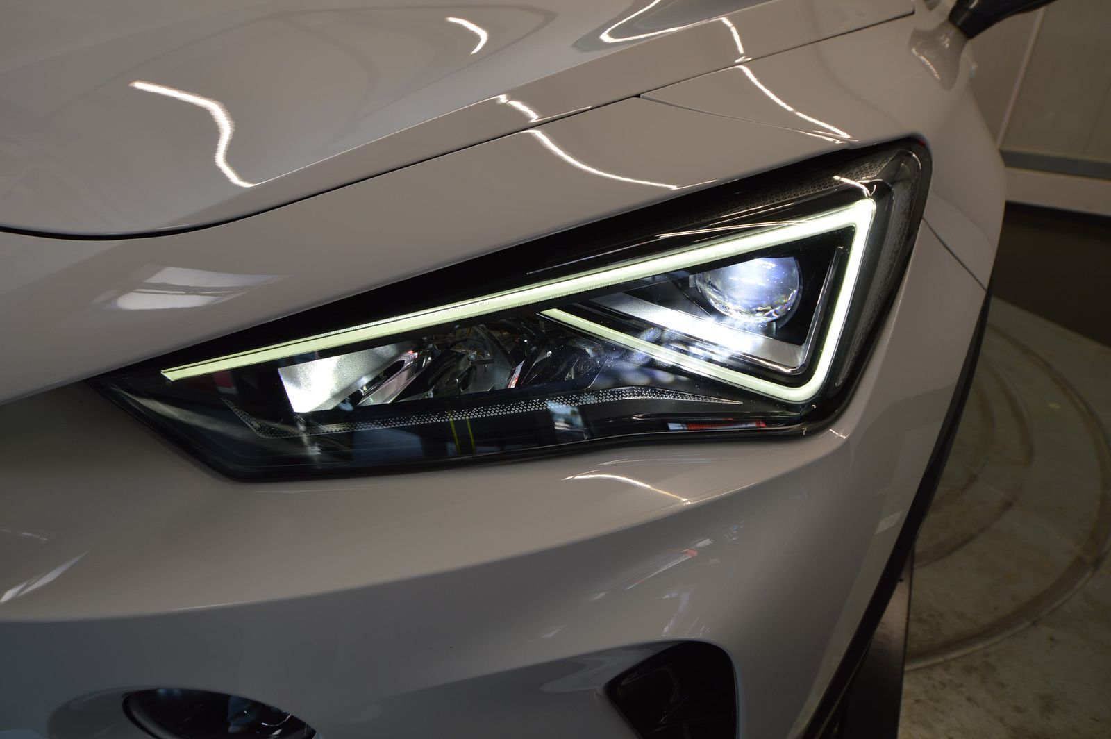 Cupra Formentor 1.4 e-HYBRID - Samsaru's Car Outlet