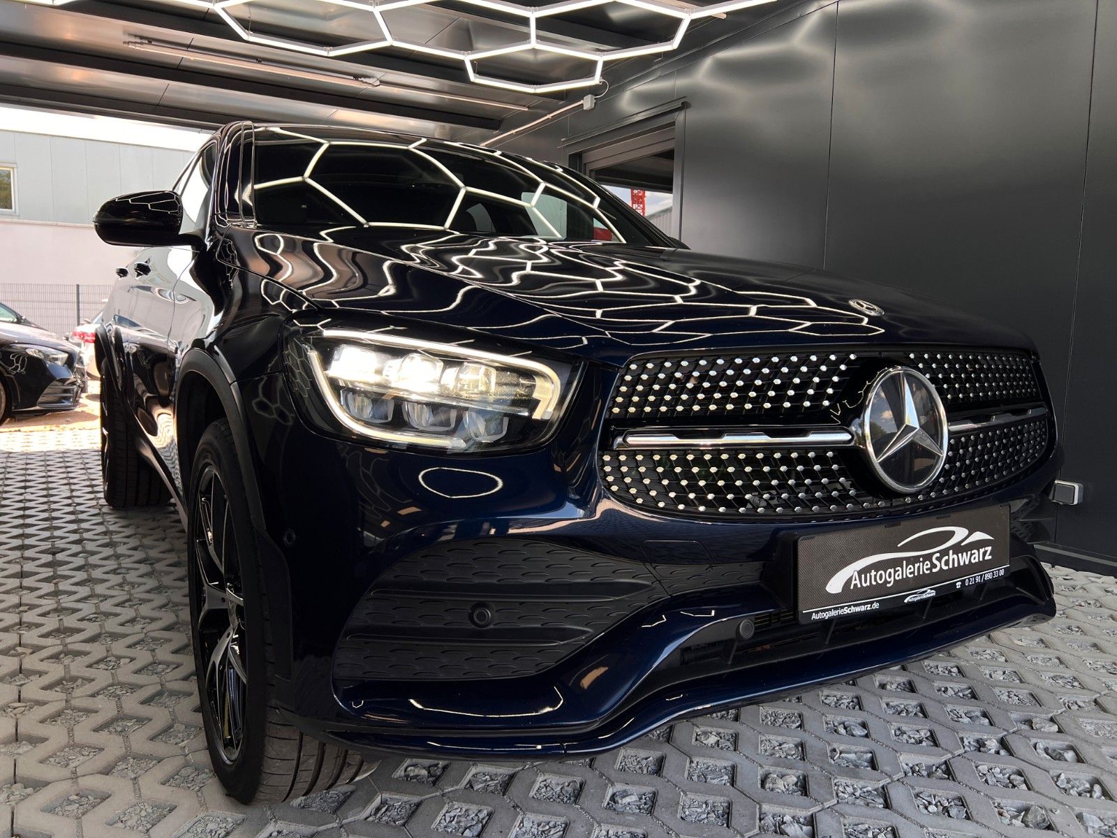 Mercedes-Benz GLC 300e 4M Coupé AMG - Samsaru's Car Outlet