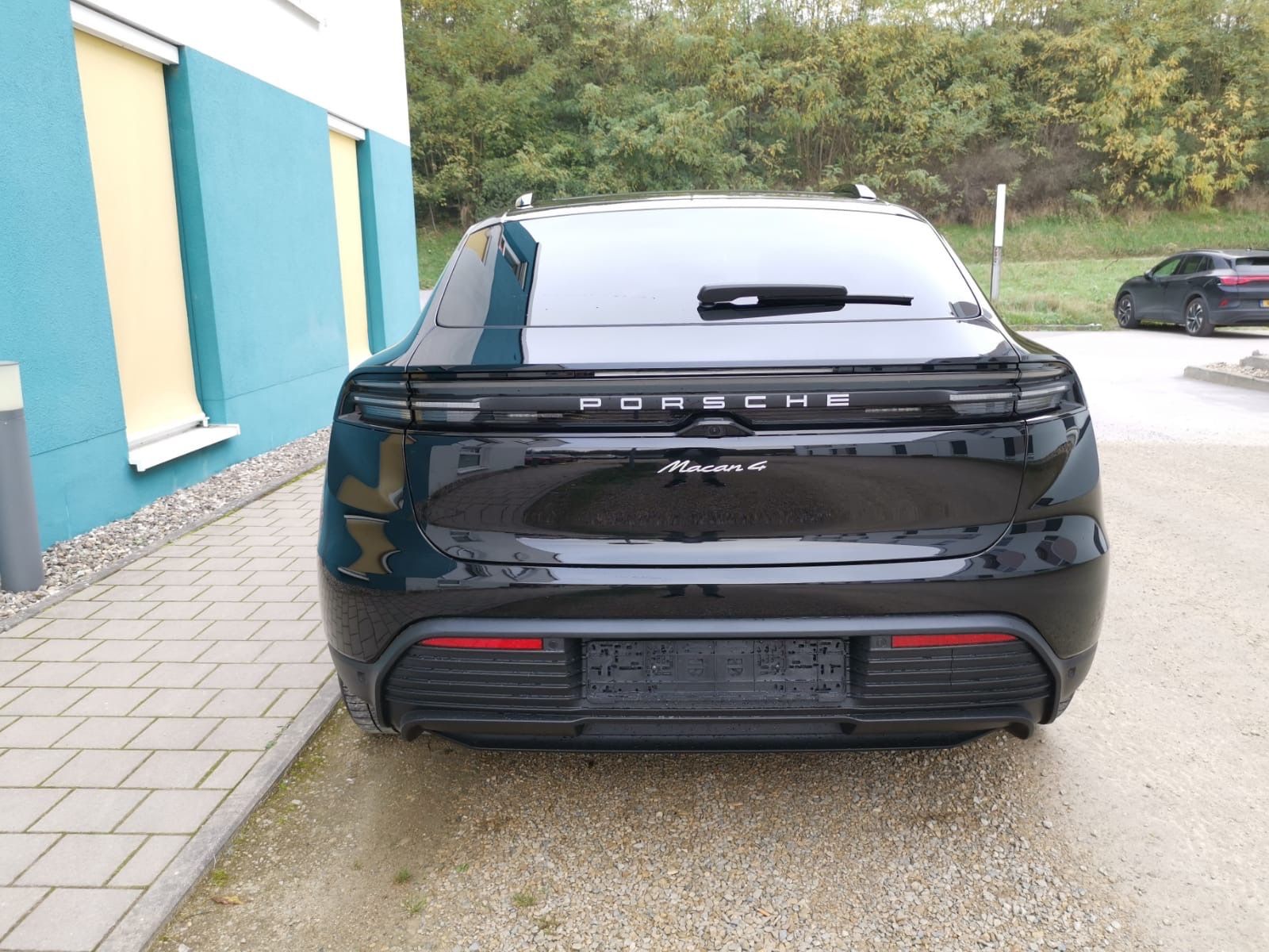 Porsche Macan - Samsaru's Car Outlet