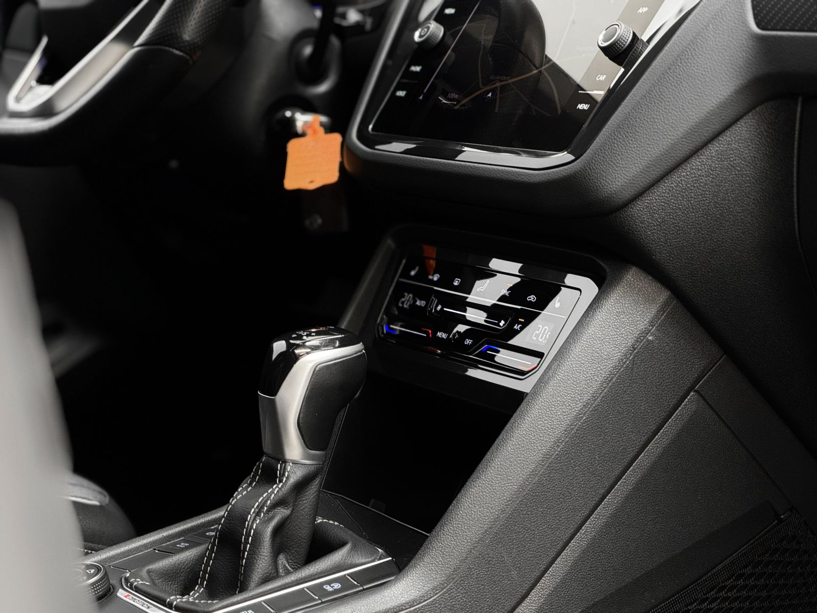Volkswagen Tiguan R-Line 4M - Samsaru's Car Outlet