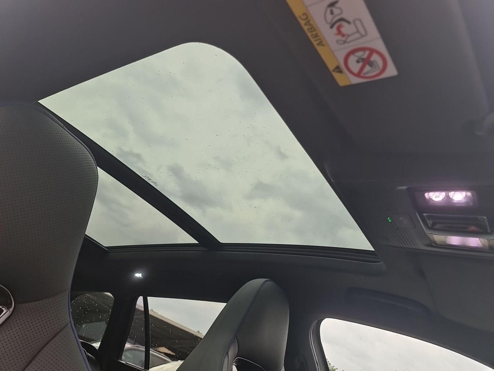 Volkswagen Passat Variant 1.5 TSI eHybrid DSG R-LINE SIGNAT