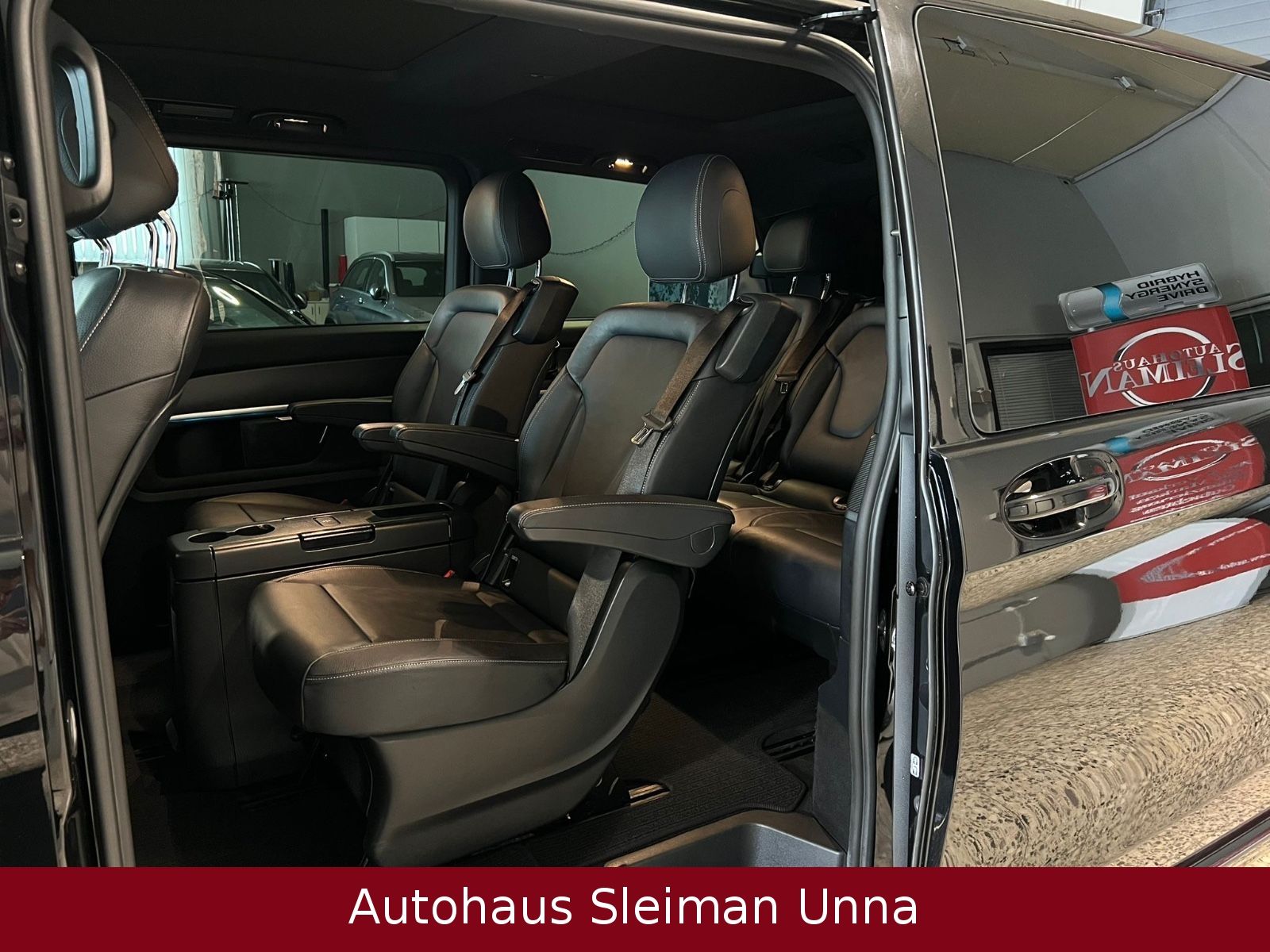 Mercedes-Benz V 300 d AMG-Line - Samsaru's Car Outlet