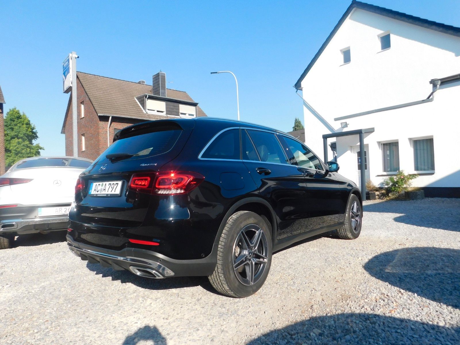 Mercedes-Benz GLC 220 d 4Matic AMG - Samsaru's Car Outlet
