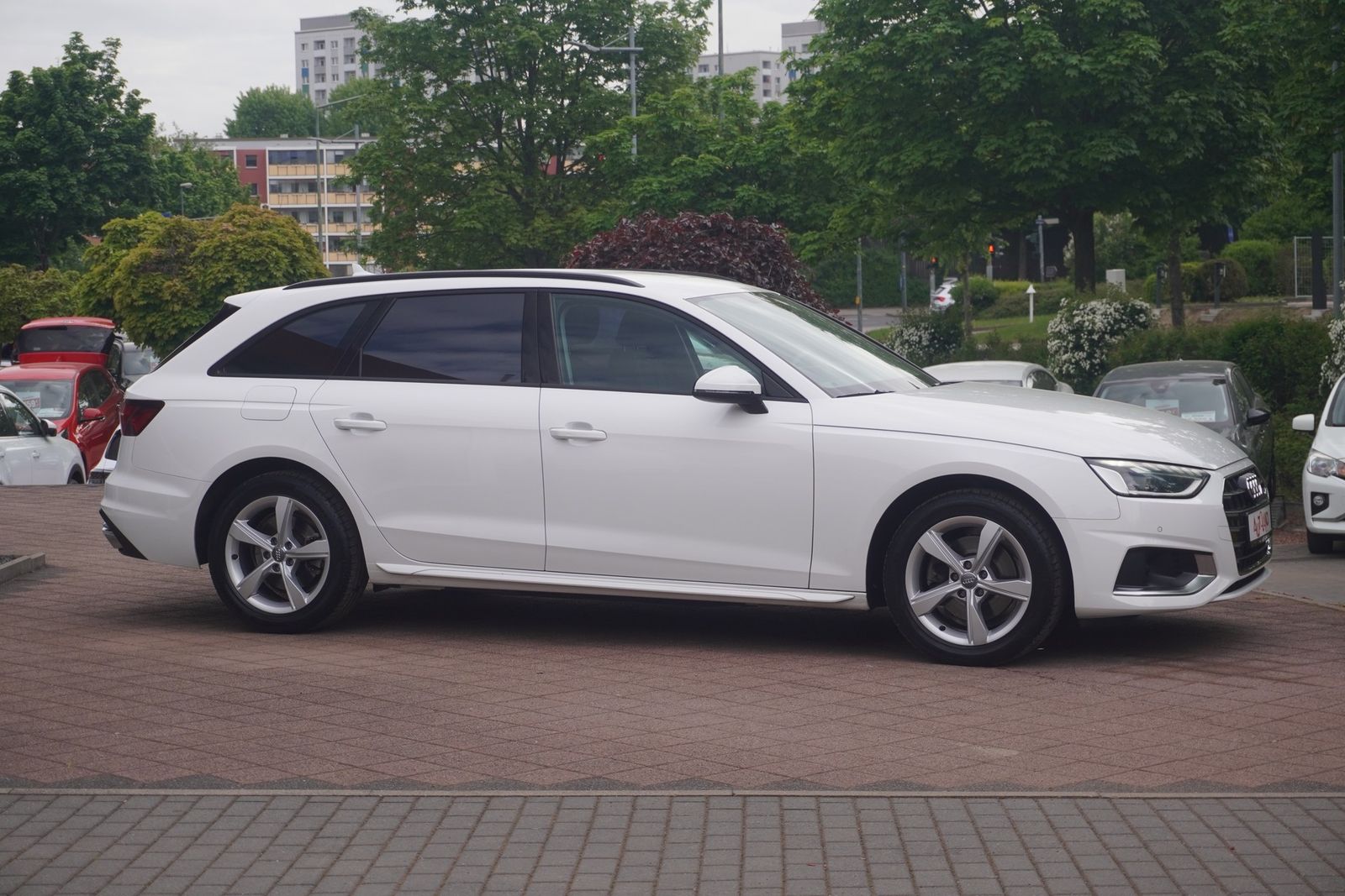 Audi A4 Avant 35 TFSI S-Tronic - Samsaru's Car Outlet