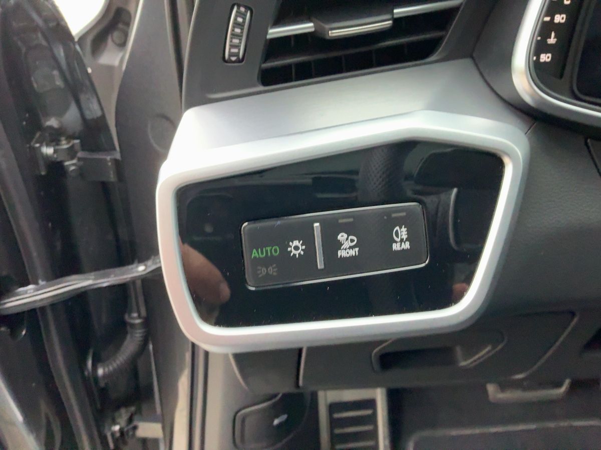 Audi A6 Avant 50 TDI S-TR QU S-LINE MATRIX+ACC+PANO