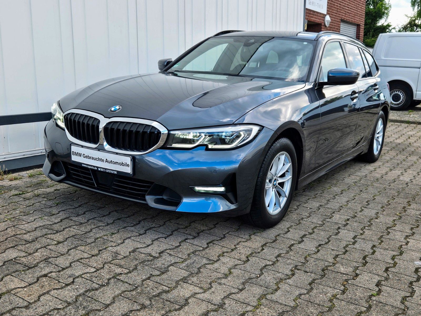 BMW 320d SPORT LINE - Samsaru's Car Outlet