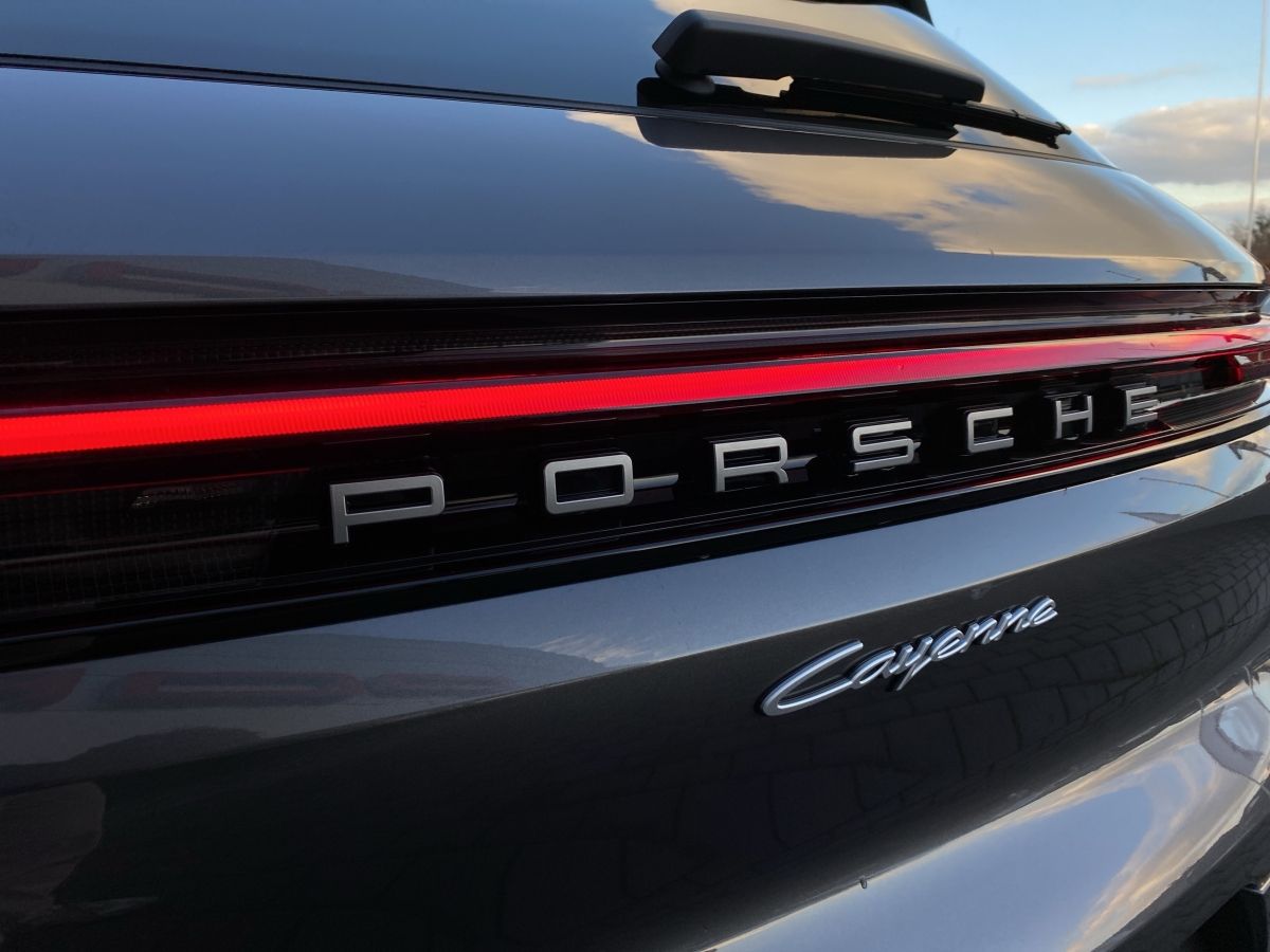 Porsche Cayenne E-Hybrid |Luftfederung |HD-Matrix-LED