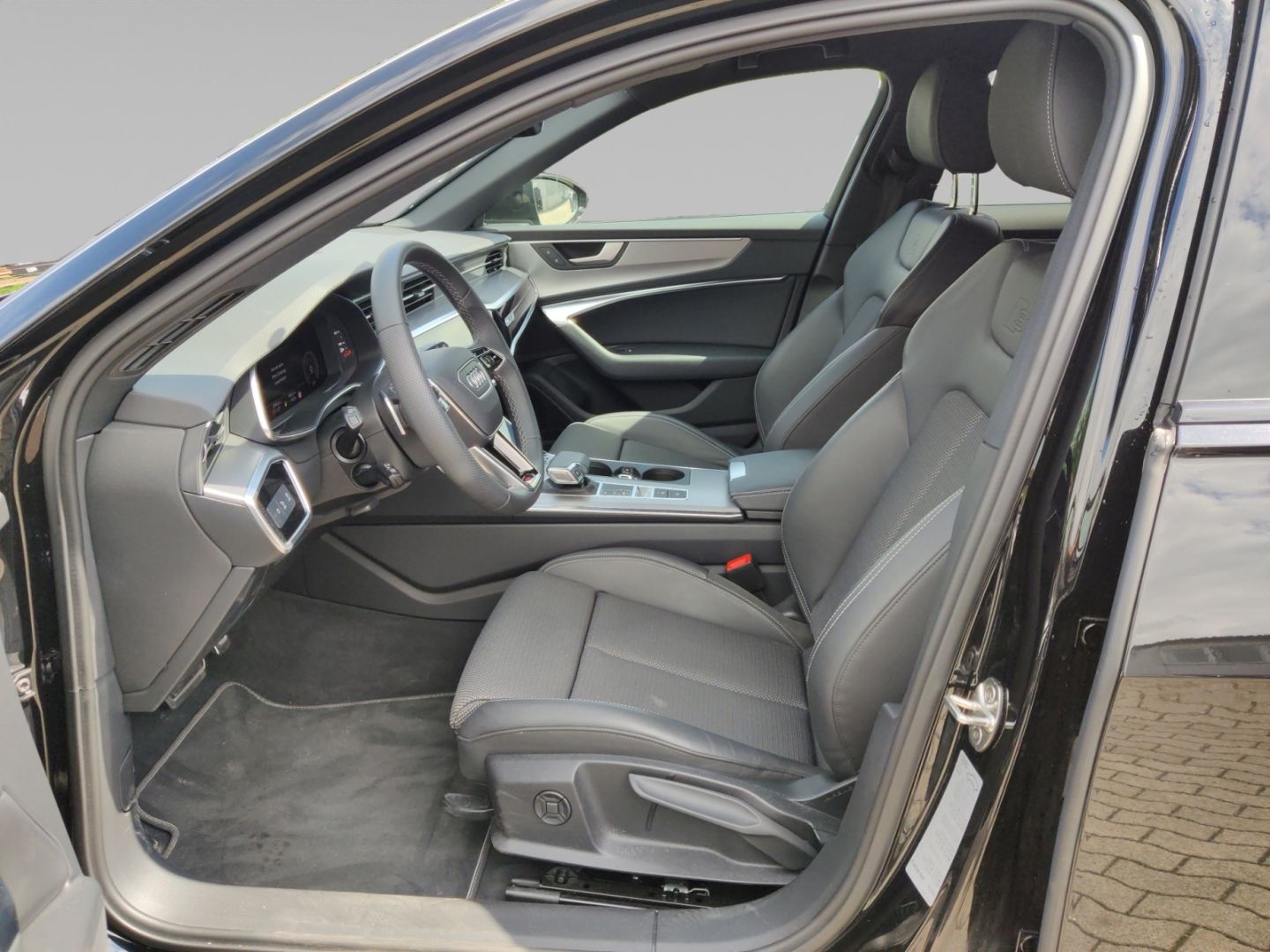 Audi A6 Avant 40 TDI S line - Samsaru's Car Outlet