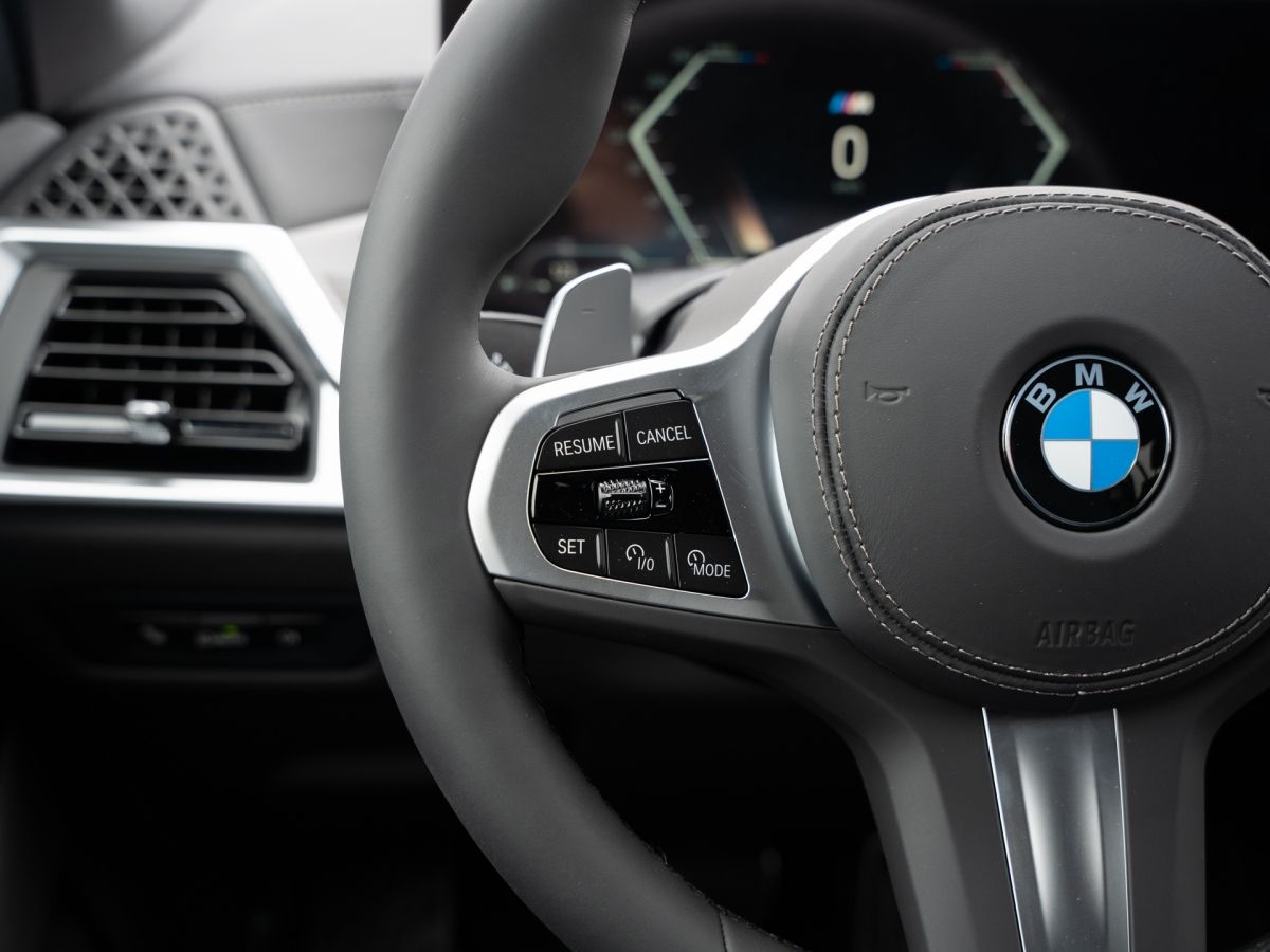BMW X5 xDrive 30d. M Sport. AHK. Pano LED Navi SHZ
