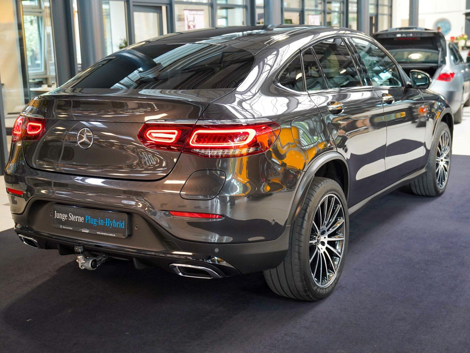 Mercedes-Benz GLC 300 de 4M Coupé AMG Line - Samsaru's Car Outlet