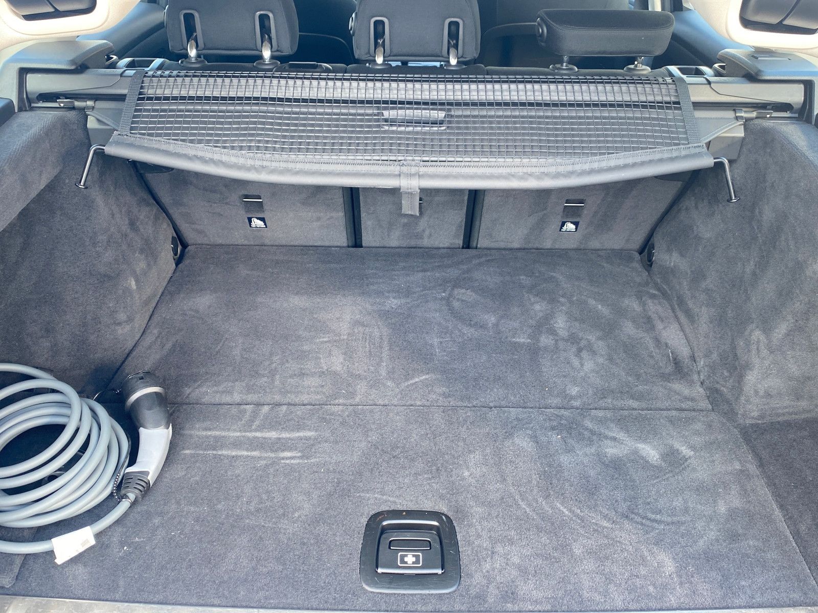 BMW 330 e - Samsaru's Car Outlet