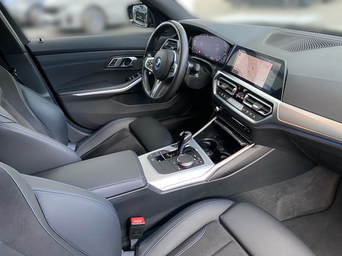 BMW 330e xDrive M Sport - Samsaru's Car Outlet