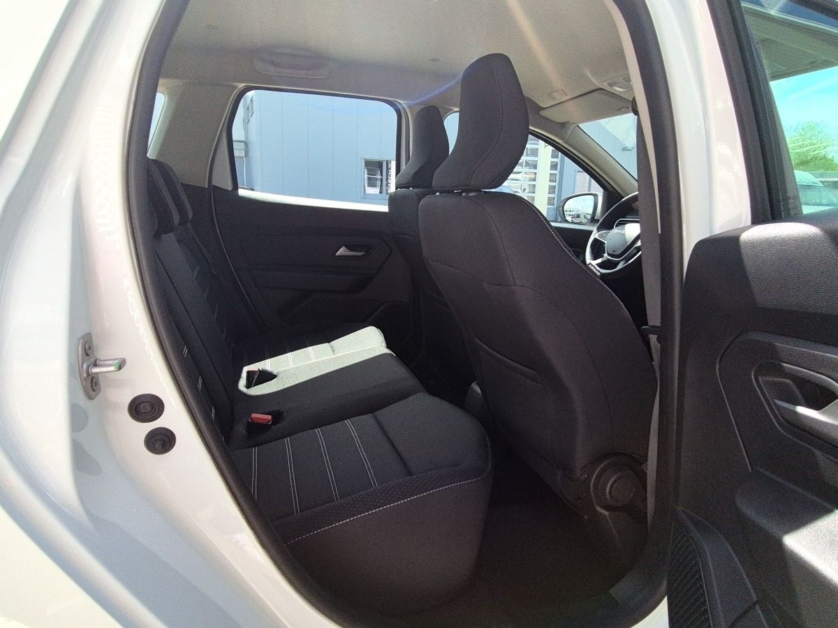 Dacia Duster Expression Blue dCi 115 4x4 - Samsaru's Car Outlet