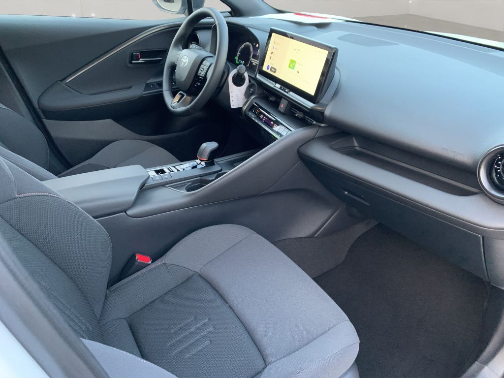 Toyota C-HR 2.0 Plug-in-Hybrid Team Deutschland*