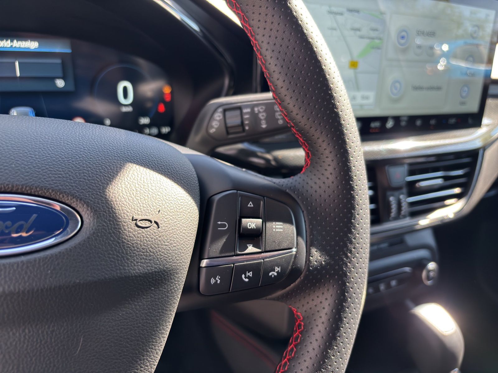 Ford Focus ST-Line X Turnier Aut.*AHK*ACC*HUD*KAM*NAV