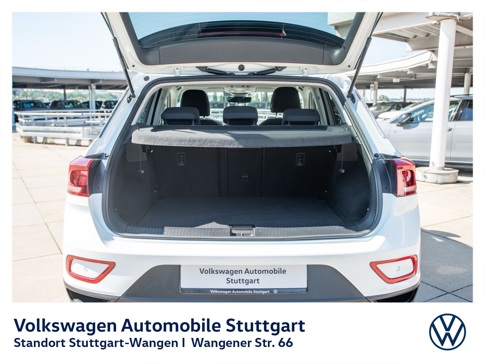 Volkswagen T-Roc Life 1.5 TSI DSG - Samsaru's Car Outlet
