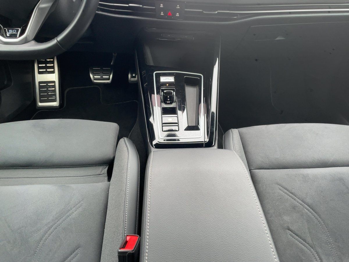 Volkswagen Golf Style APP+DAB+VIRT+ACC+LED+NAVI+PDC+360