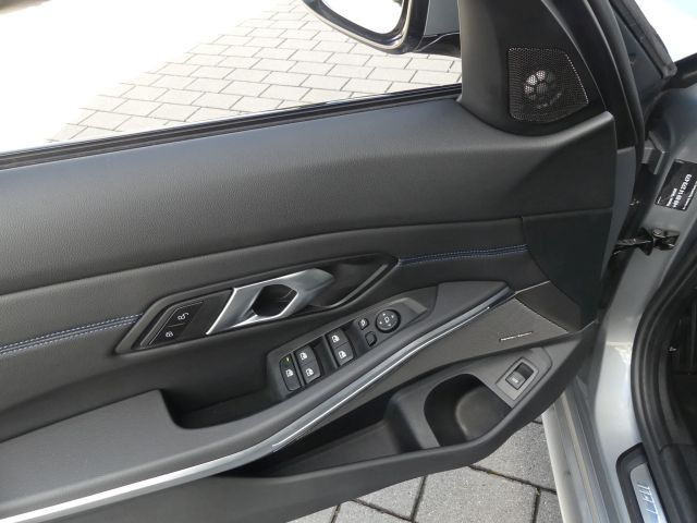 BMW 320 d xDriv Tou M SportACC°AHK°Stdhzg°eLSitze