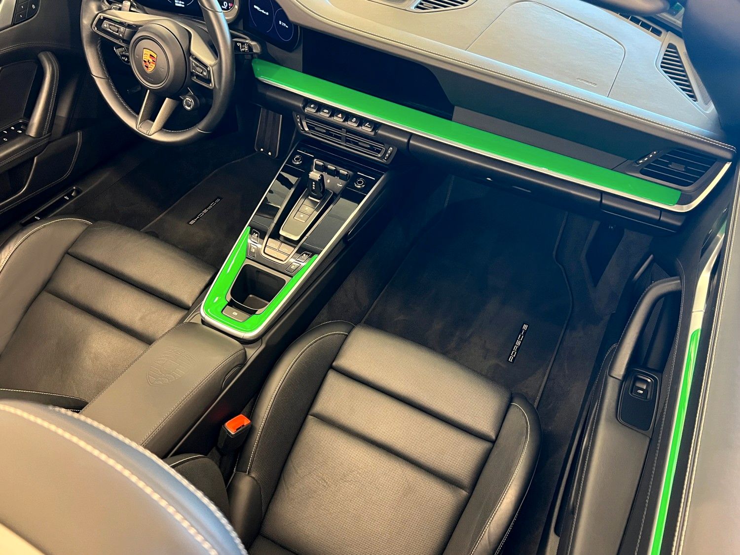 Porsche 992 Turbo S Cabrio Individual 12 M Approved 19%