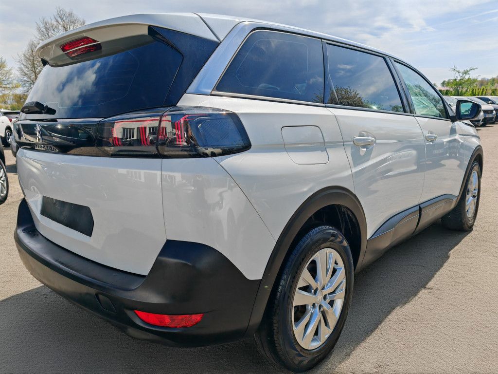 Peugeot 5008 PureTech - Samsaru's Car Outlet