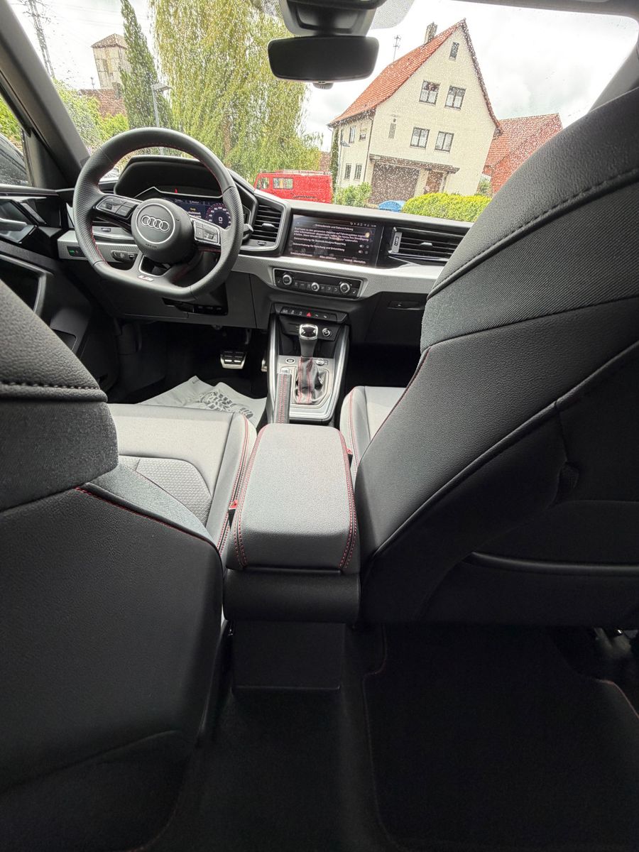 Audi A1 Sportback 40 TFSI S line, S line Plus, VOLL!!