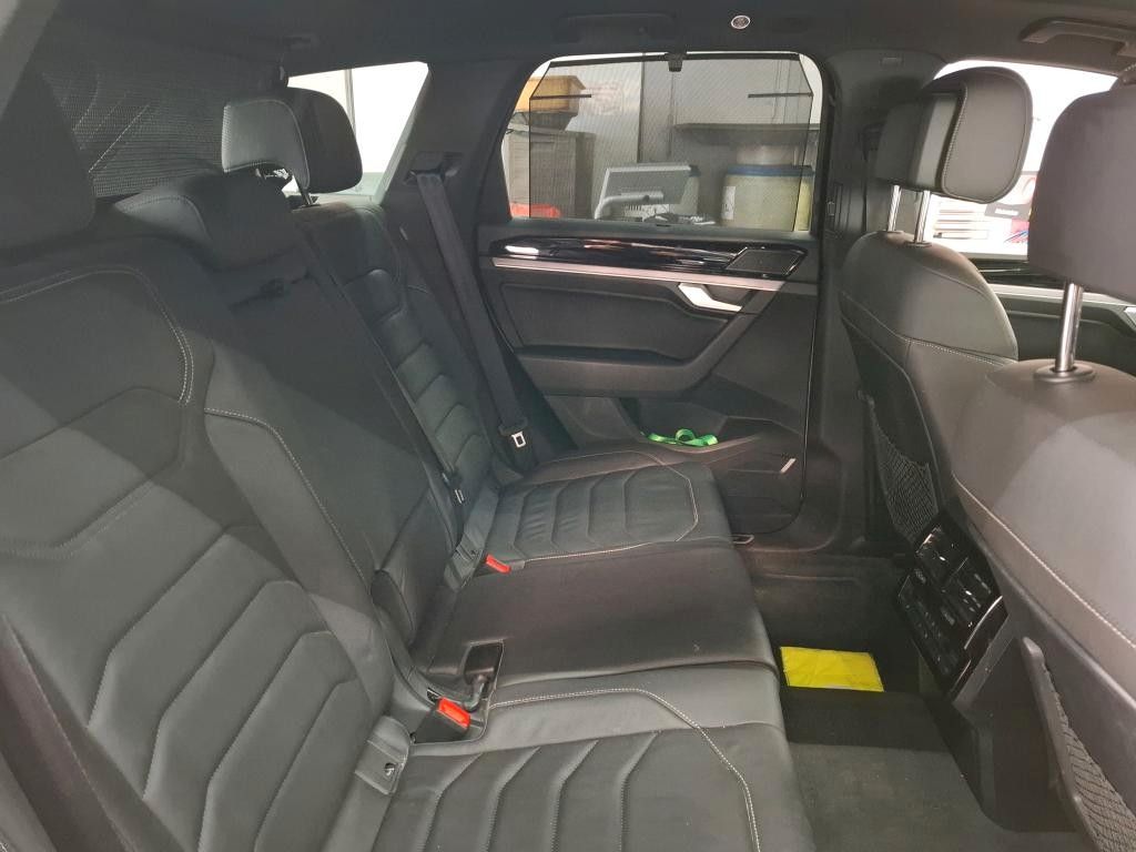 Volkswagen Touareg R 3.0 eHybrid 4M*PANO*AHK*HuD*MATRIX-LED