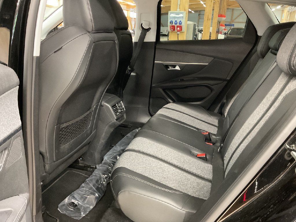 Peugeot 3008 1.5 BlueHDi 130 All. - Samsaru's Car Outlet