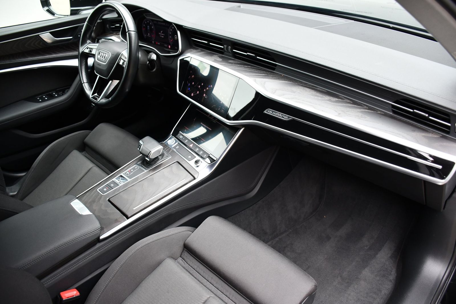 Audi A6 Avant 45 TFSI quattro S-Line sport*Standhzg.*