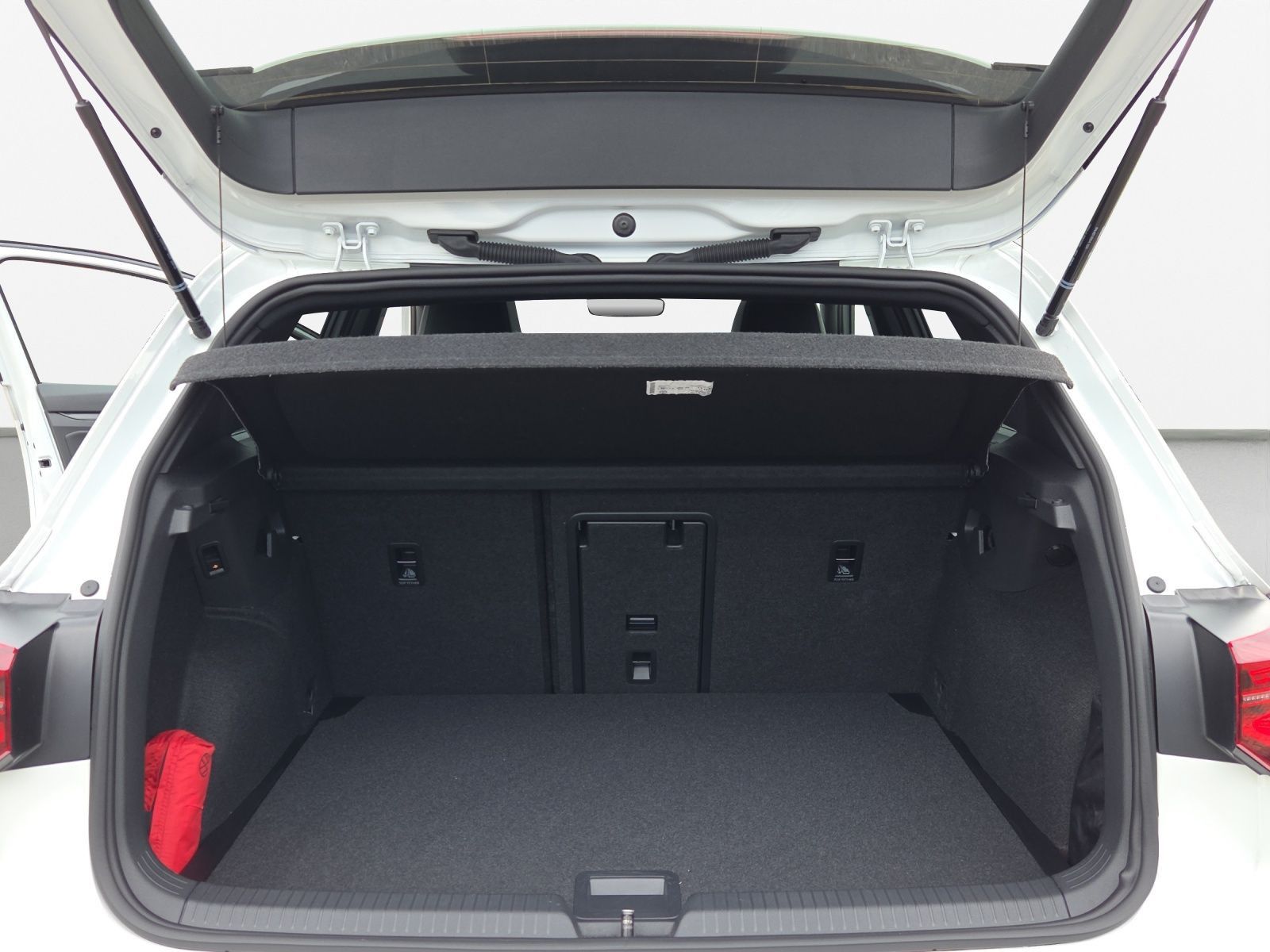 Volkswagen Golf VIII 2.0 TDI GTD Black Style* Navi*AHK*IQ-L