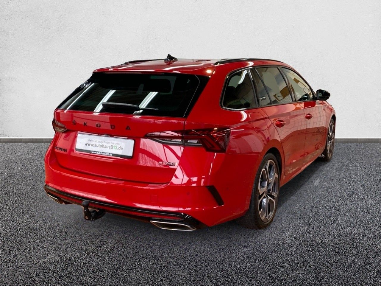 Skoda Octavia Combi RS First Edition - Samsaru's Car Outlet