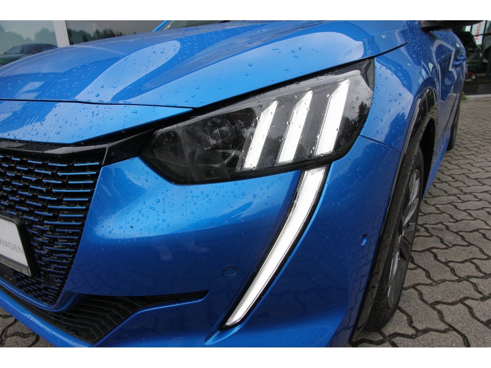 Peugeot 208 e-GT - Samsaru's Car Outlet