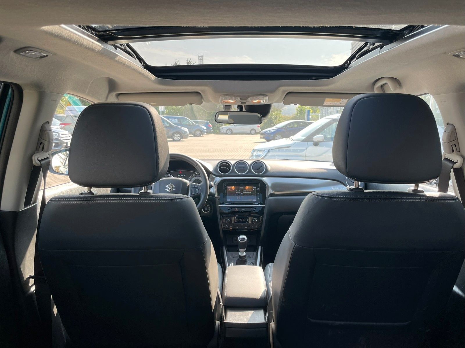 Suzuki Vitara 1.5 Hybrid Comfort+ 4x4 - Samsaru's Car Outlet